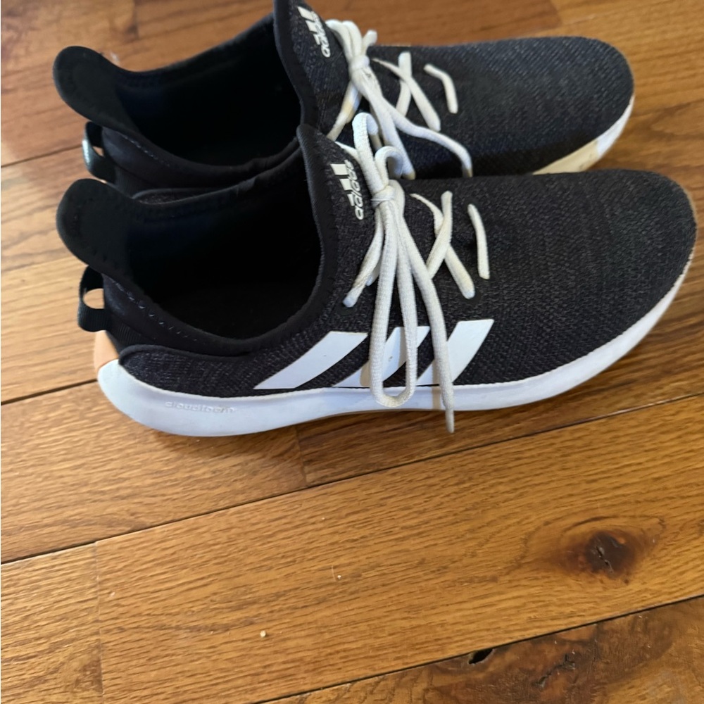 Addidas Cloud - image 1